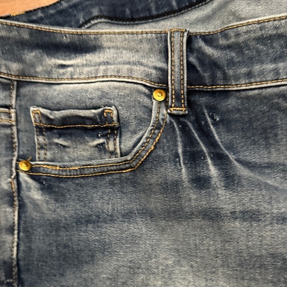 Lane Bryant Straight Fit Denim High Rise Bermuda Shorts Women's Plus size 24 NWT - Picture 6 of 7